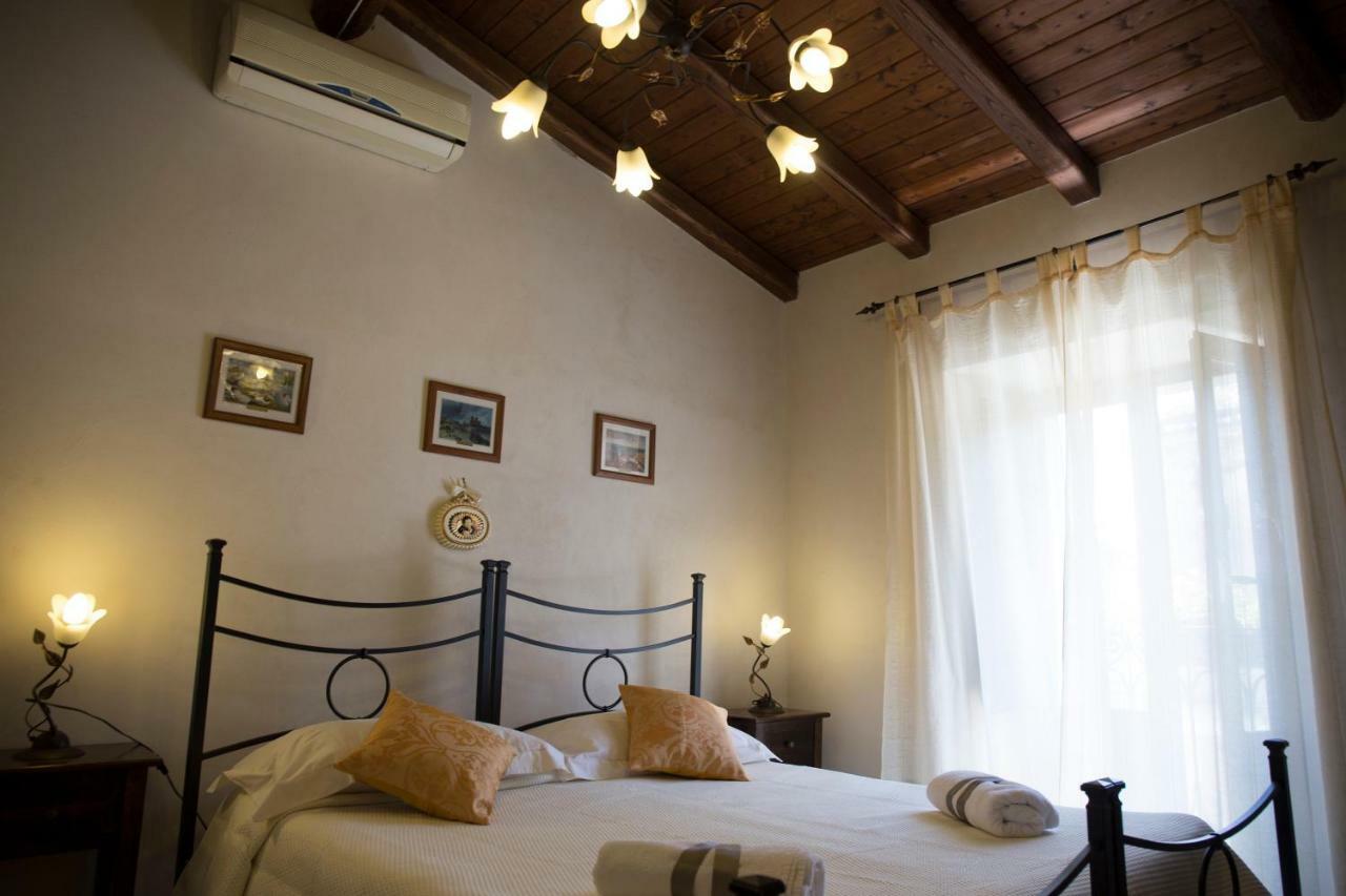 Bed and Breakfast Casa Al Centro Storico Nicolosi Exteriér fotografie